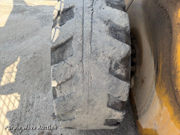 image for item ED5298 2017 Caterpillar 262D skid steer loader