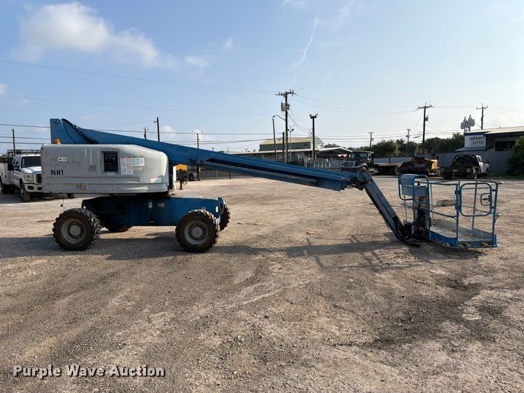 image for item ED5299 2000 Genie S-45 boom lift