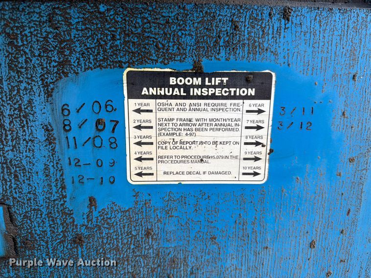 image for item ED5299 2000 Genie S-45 boom lift