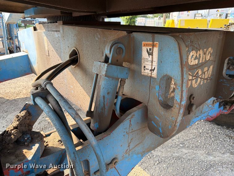 image for item ED5299 2000 Genie S-45 boom lift