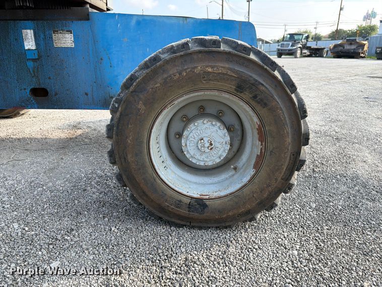 image for item ED5299 2000 Genie S-45 boom lift