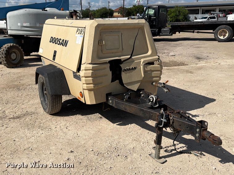 image for item ED5300 2013 Doosan P185WJD-T41 air compressor