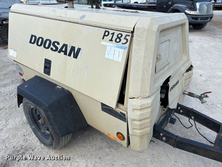image for item ED5300 2013 Doosan P185WJD-T41 air compressor