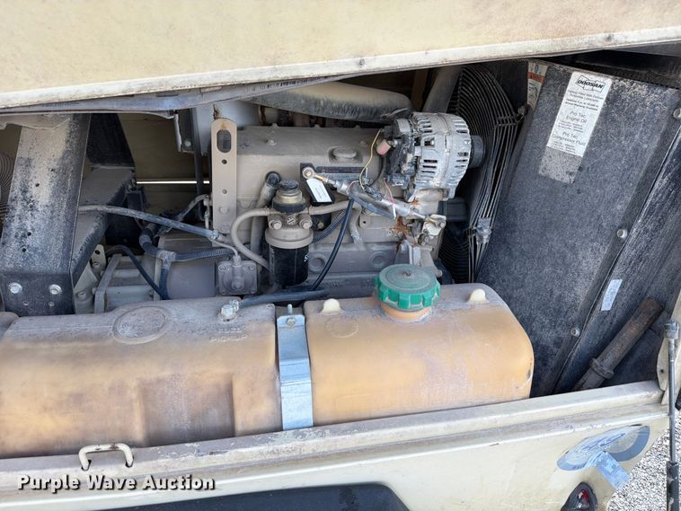 image for item ED5300 2013 Doosan P185WJD-T41 air compressor