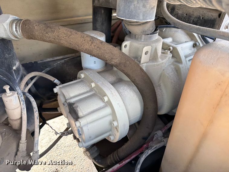 image for item ED5300 2013 Doosan P185WJD-T41 air compressor