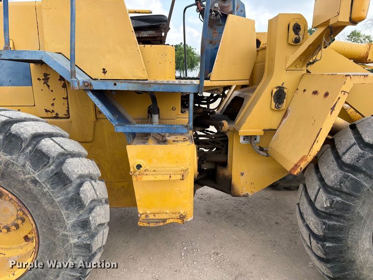 image for item ED5302 1994 Komatsu WA180-1 wheel loader