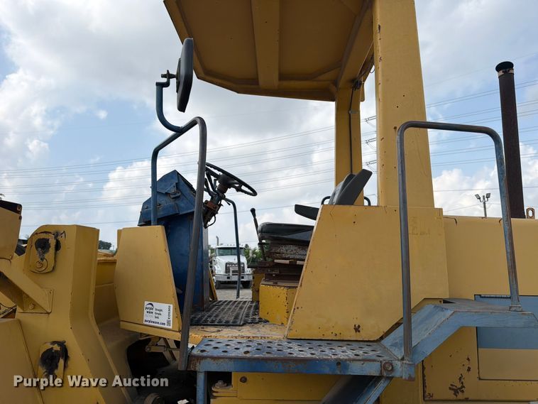 image for item ED5302 1994 Komatsu WA180-1 wheel loader