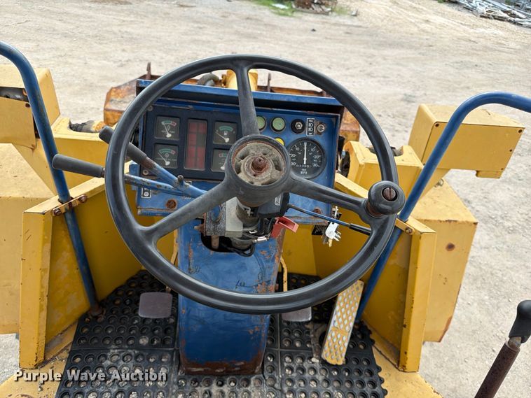 image for item ED5302 1994 Komatsu WA180-1 wheel loader