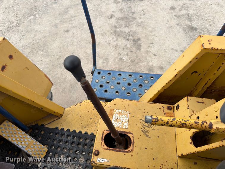 image for item ED5302 1994 Komatsu WA180-1 wheel loader