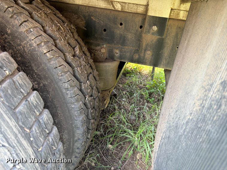 image for item ED5304 2011 Freightliner Cascadia water truck