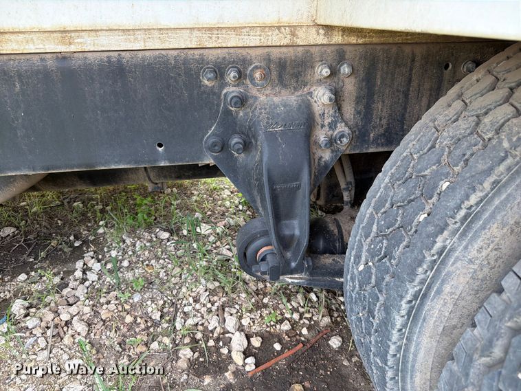 image for item ED5304 2011 Freightliner Cascadia water truck