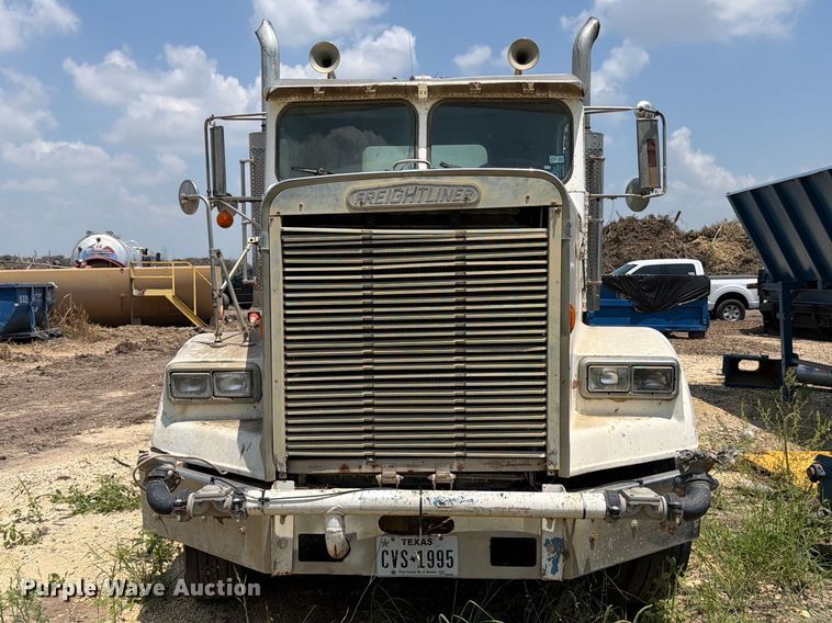image for item ED5307 1986 Freightliner Conventional water truck