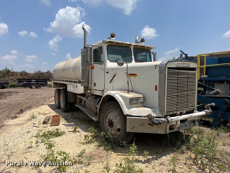 image for item ED5307 1986 Freightliner Conventional water truck