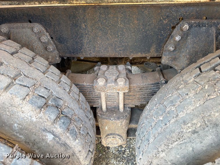 image for item ED5307 1986 Freightliner Conventional water truck