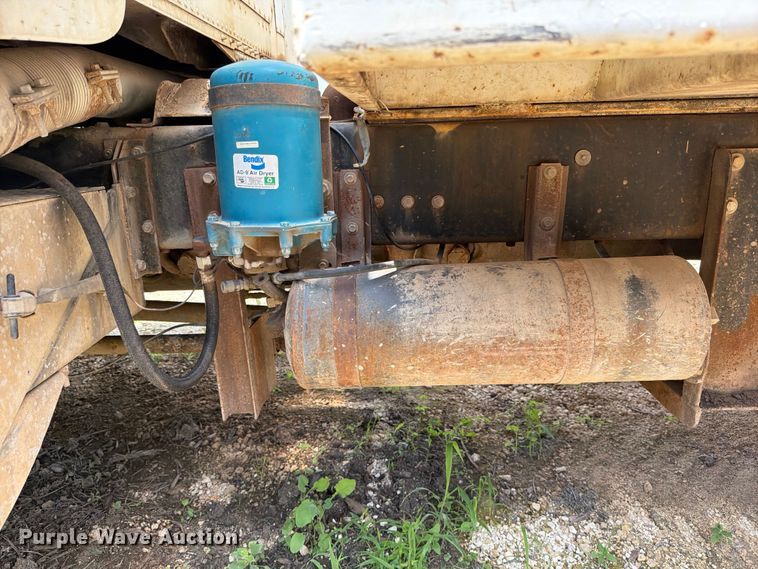 image for item ED5307 1986 Freightliner Conventional water truck