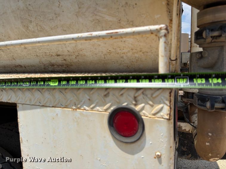 image for item ED5307 1986 Freightliner Conventional water truck