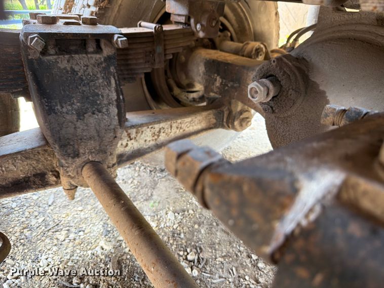 image for item ED5307 1986 Freightliner Conventional water truck
