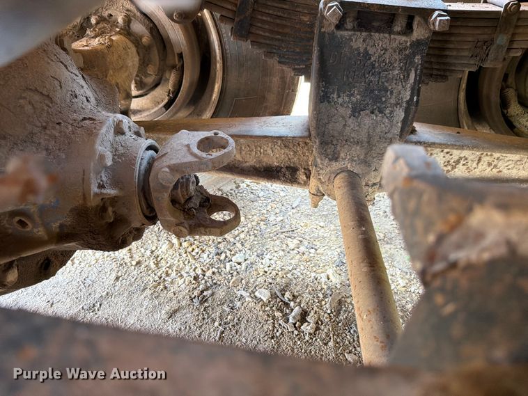 image for item ED5307 1986 Freightliner Conventional water truck