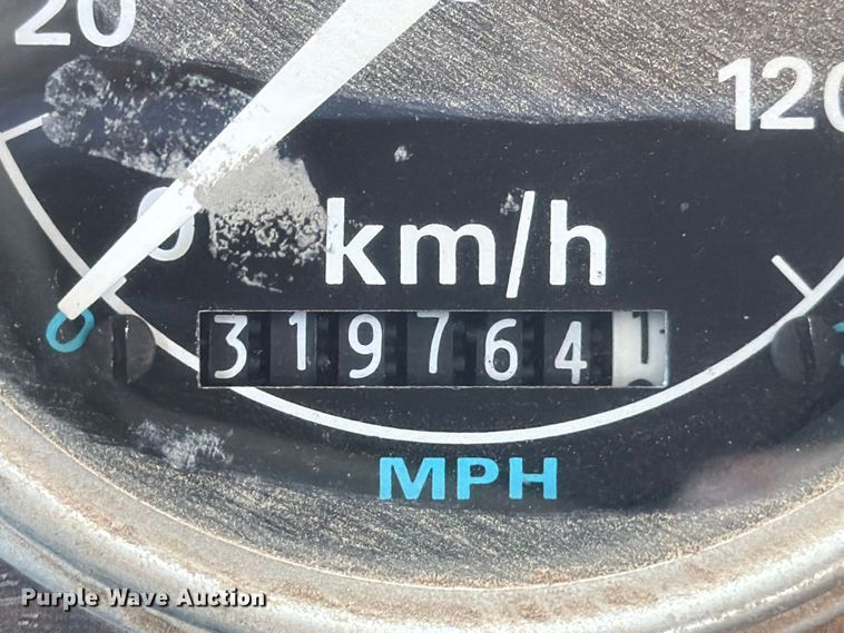 image for item ED5307 1986 Freightliner Conventional water truck