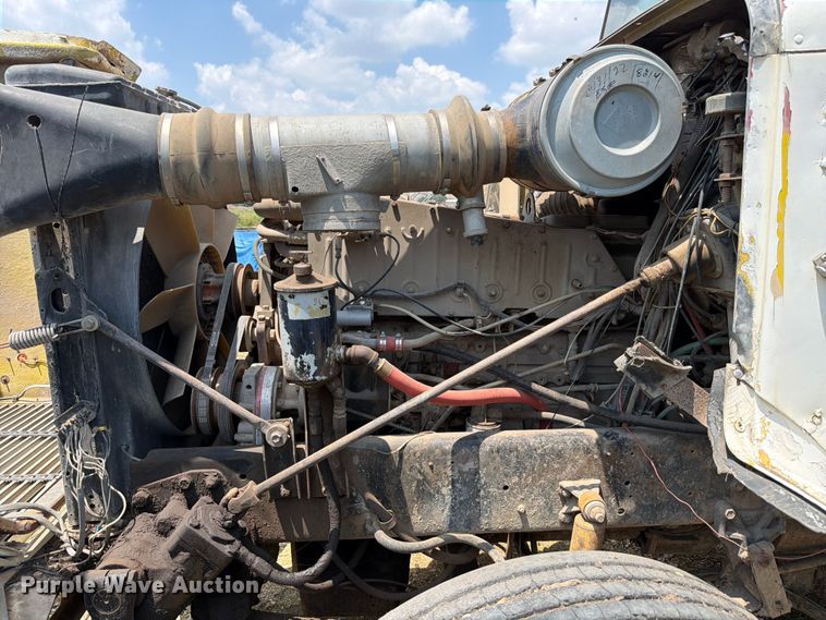 image for item ED5307 1986 Freightliner Conventional water truck