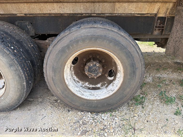 image for item ED5307 1986 Freightliner Conventional water truck