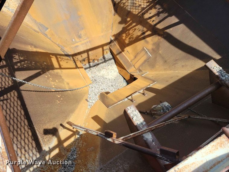 image for item EE1056 Surge bin