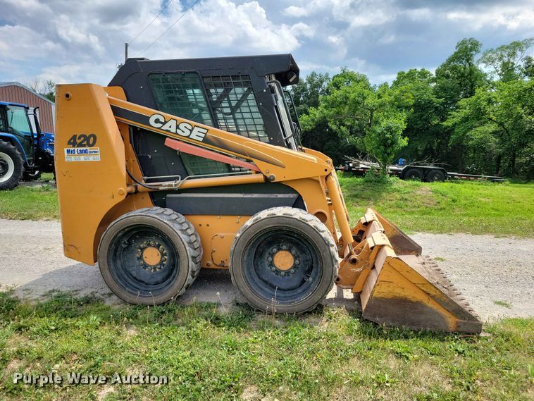 image for item EE1058 2005 Case 420 skid steer loader