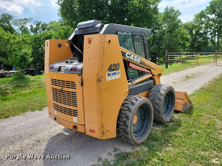 image for item EE1058 2005 Case 420 skid steer loader