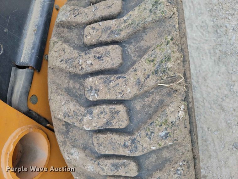 image for item EE1058 2005 Case 420 skid steer loader