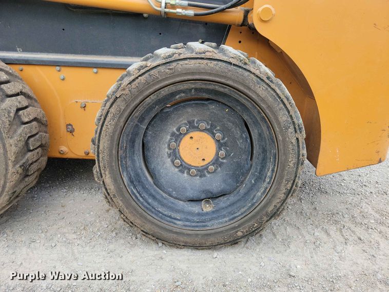 image for item EE1058 2005 Case 420 skid steer loader