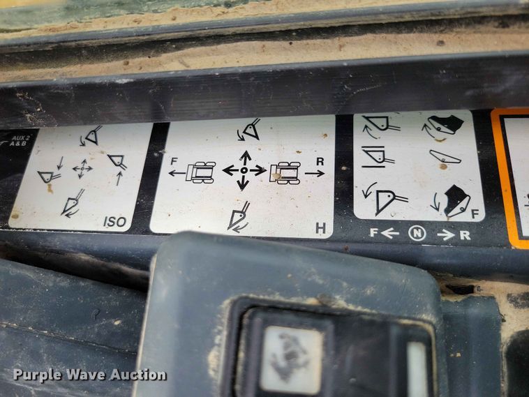 image for item EE1059 2023 John Deere 330G skid steer loader