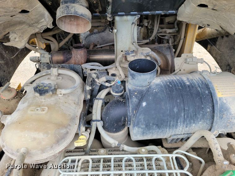 image for item EE1059 2023 John Deere 330G skid steer loader