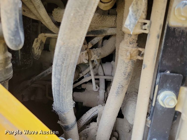 image for item EE1059 2023 John Deere 330G skid steer loader