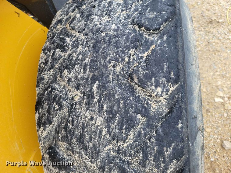 image for item EE1059 2023 John Deere 330G skid steer loader
