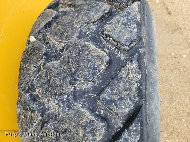 image for item EE1059 2023 John Deere 330G skid steer loader