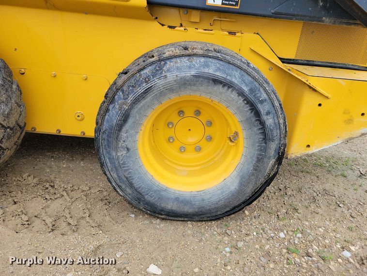 image for item EE1059 2023 John Deere 330G skid steer loader