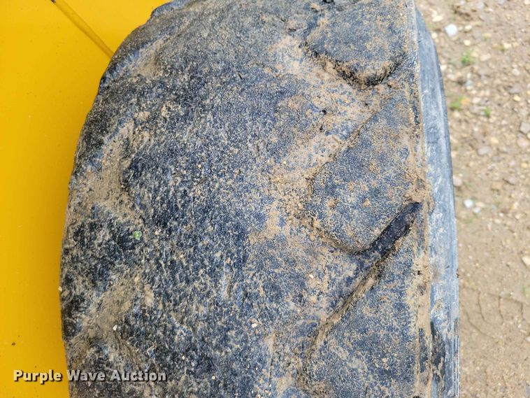 image for item EE1059 2023 John Deere 330G skid steer loader