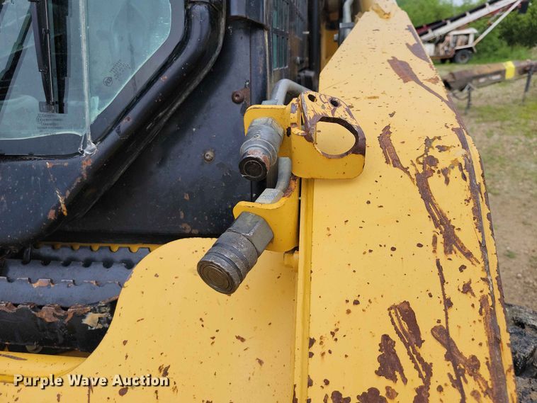 image for item EE1060 2009 Caterpillar 252B2 skid steer loader
