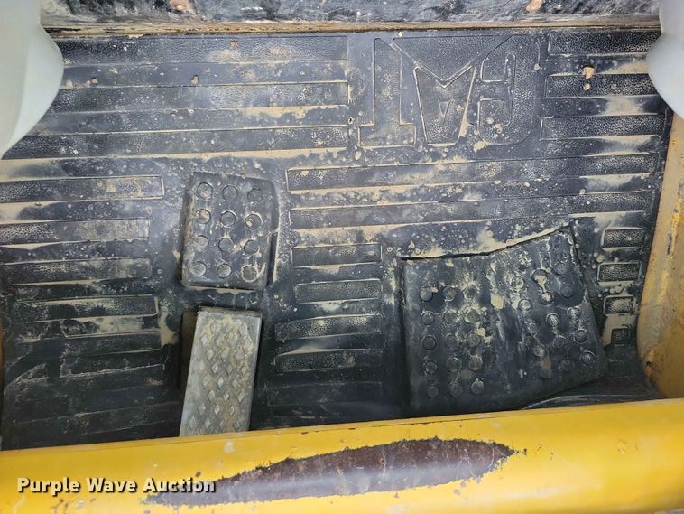image for item EE1060 2009 Caterpillar 252B2 skid steer loader
