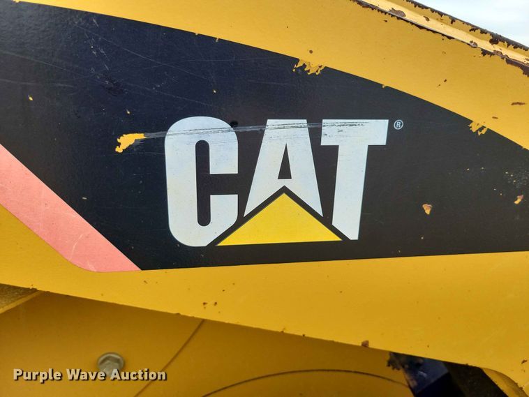 image for item EE1060 2009 Caterpillar 252B2 skid steer loader