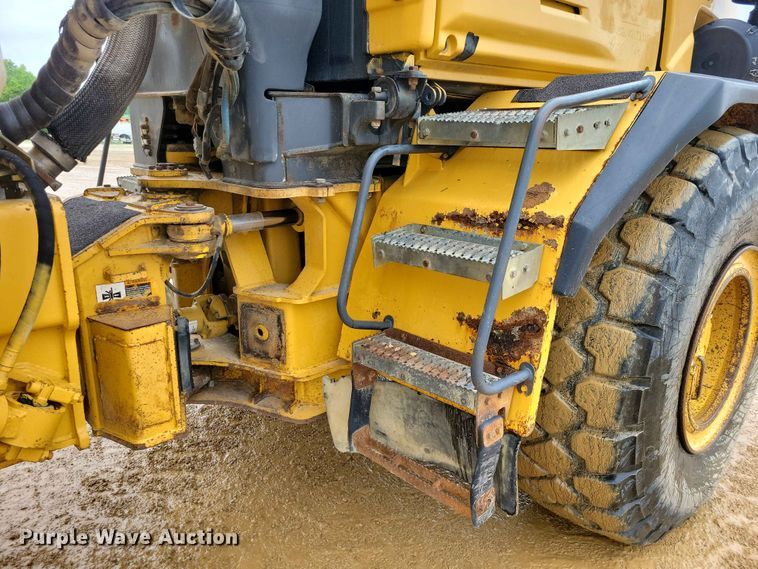 image for item EE1066 2003 John Deere 300D articulated haul truck