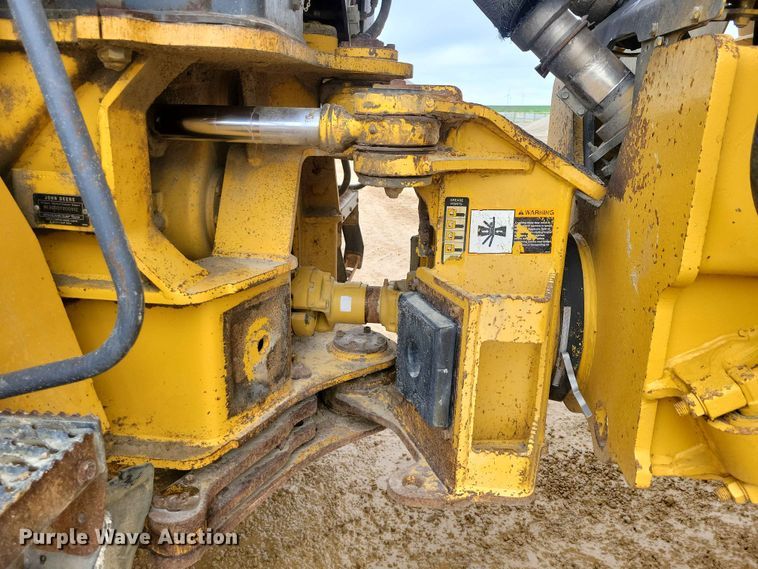 image for item EE1066 2003 John Deere 300D articulated haul truck