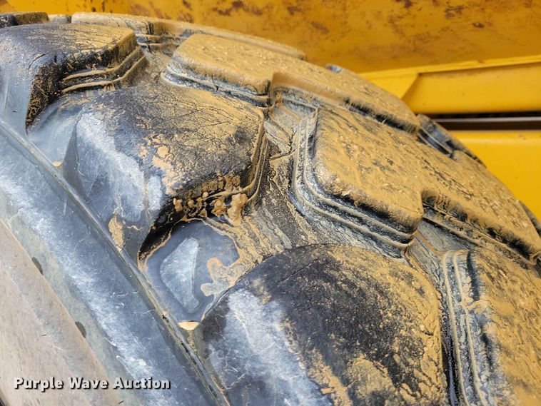 image for item EE1066 2003 John Deere 300D articulated haul truck