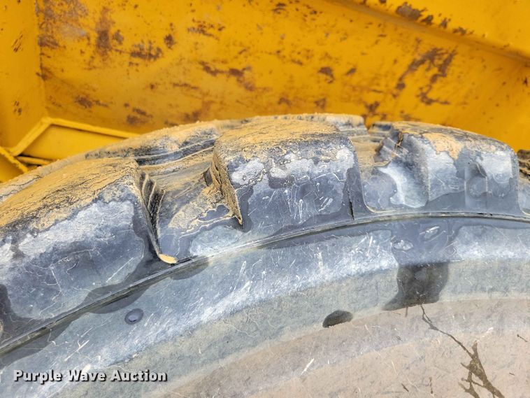 image for item EE1066 2003 John Deere 300D articulated haul truck