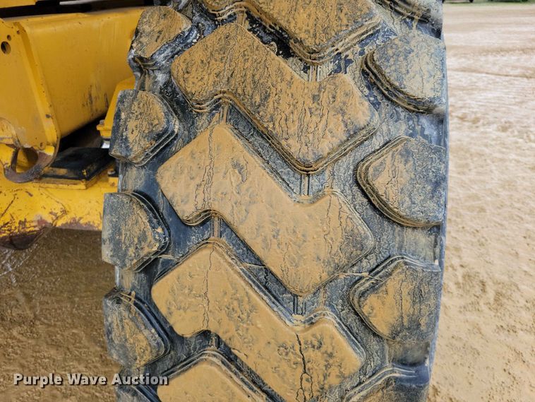 image for item EE1066 2003 John Deere 300D articulated haul truck