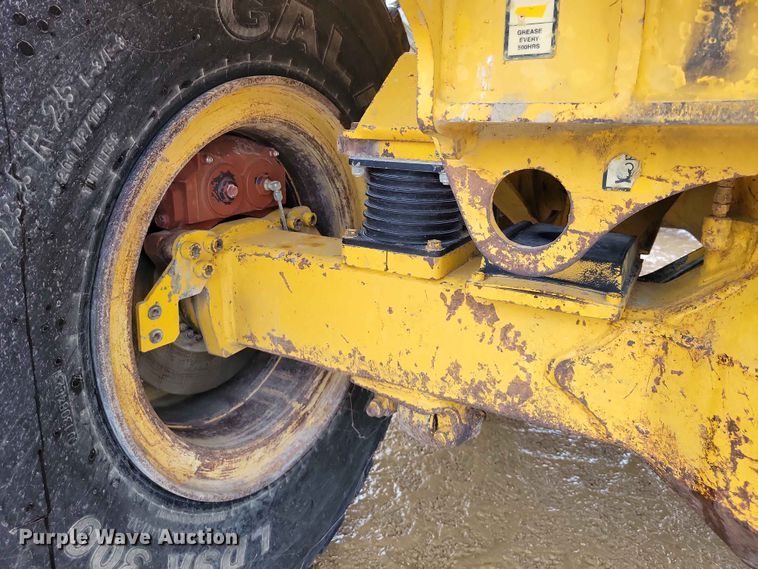 image for item EE1066 2003 John Deere 300D articulated haul truck
