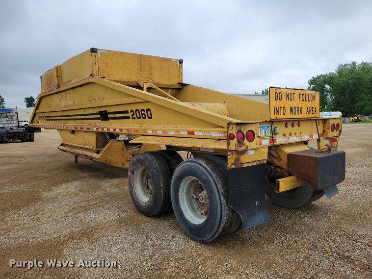 image for item EE1067 1998 Load King 2060 bottom dump trailer
