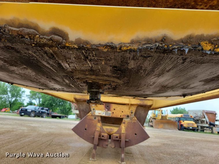 image for item EE1067 1998 Load King 2060 bottom dump trailer