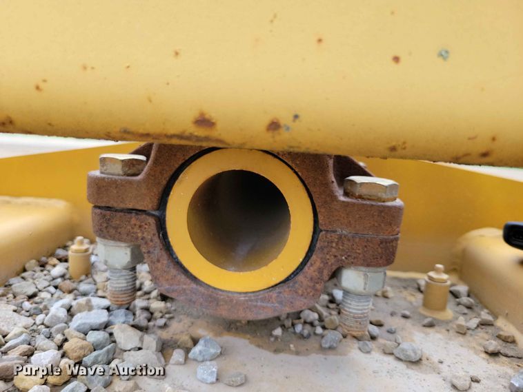 image for item EE1067 1998 Load King 2060 bottom dump trailer