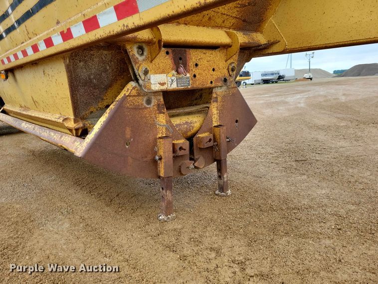 image for item EE1067 1998 Load King 2060 bottom dump trailer
